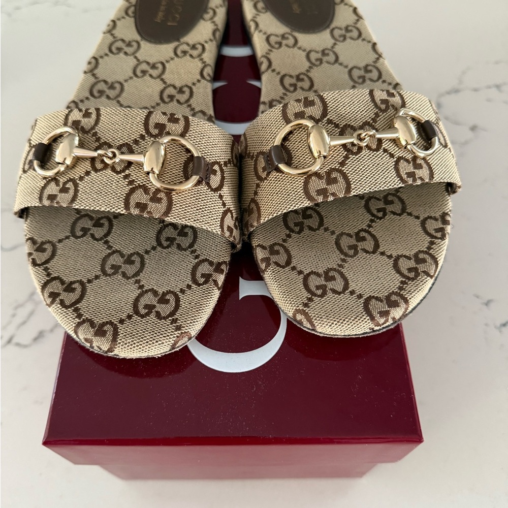 Gucci Beige and Brown GG Slide Sandals - Picture 2 of 14